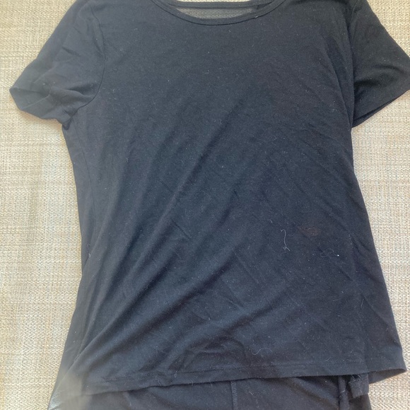 Women’s black t-shirt - Picture 1 of 3